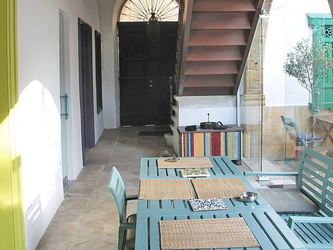Photo 6