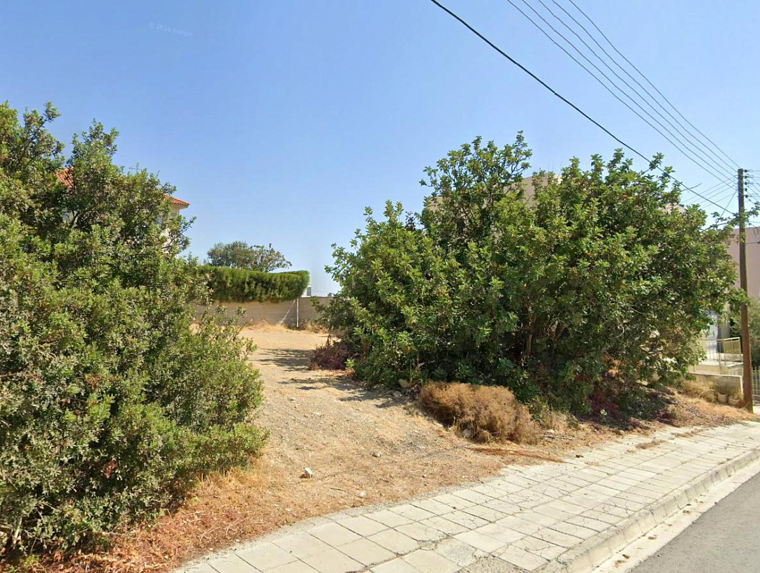 Land in Limassol