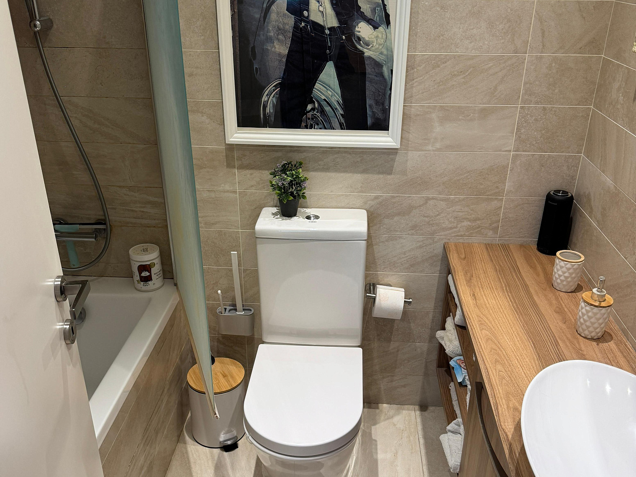 Photo 16