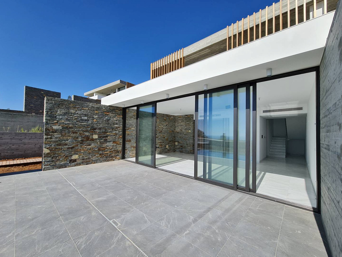 New villa in Limassol