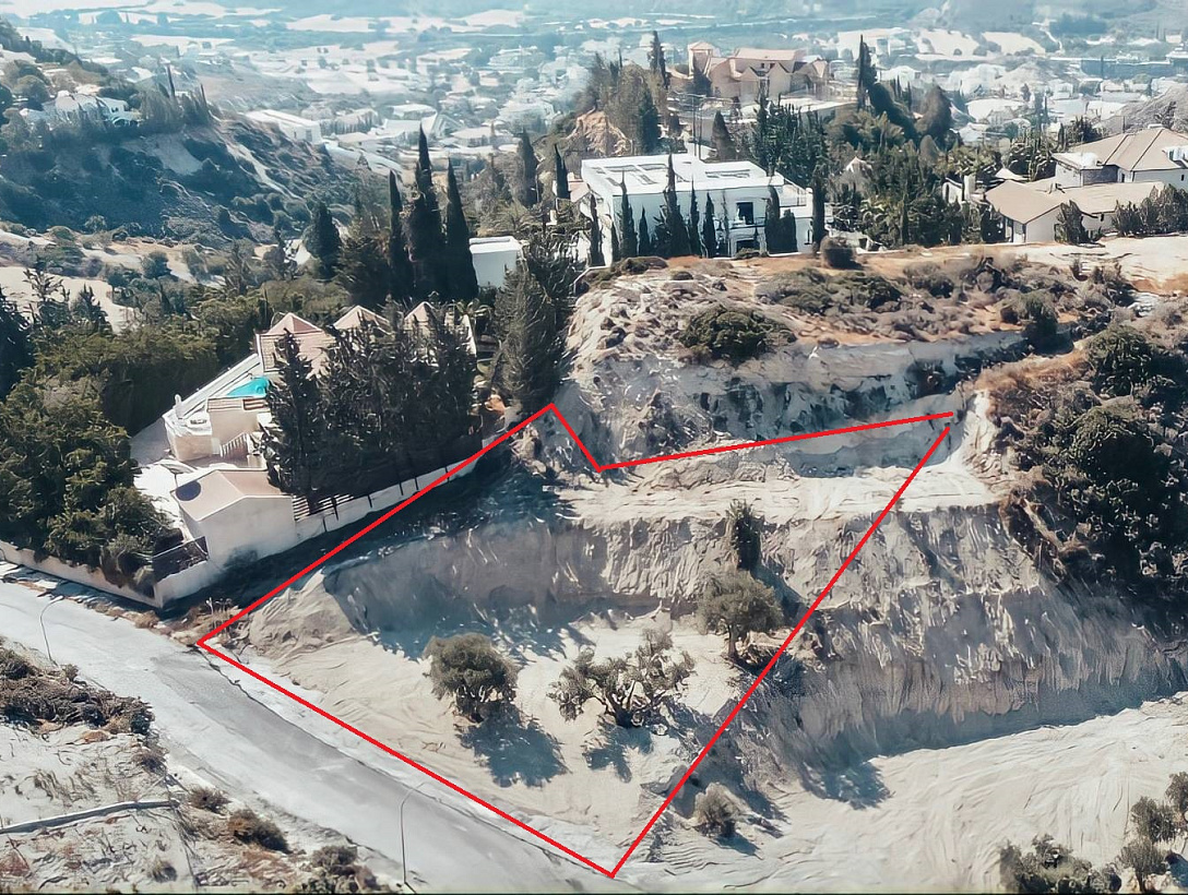 Land in Limassol