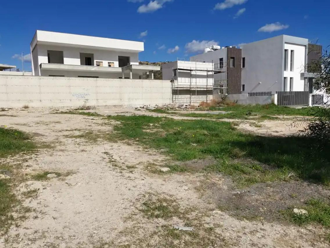 Land in Limassol