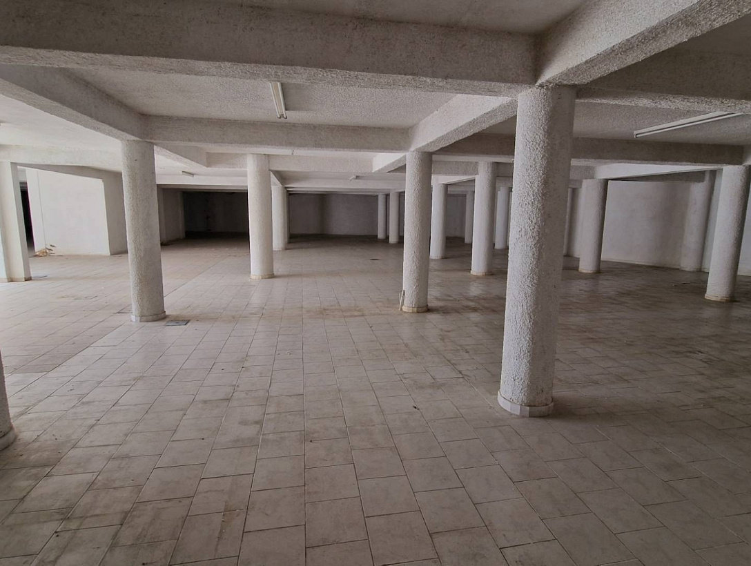 Коммерческое здание в Ларнаке