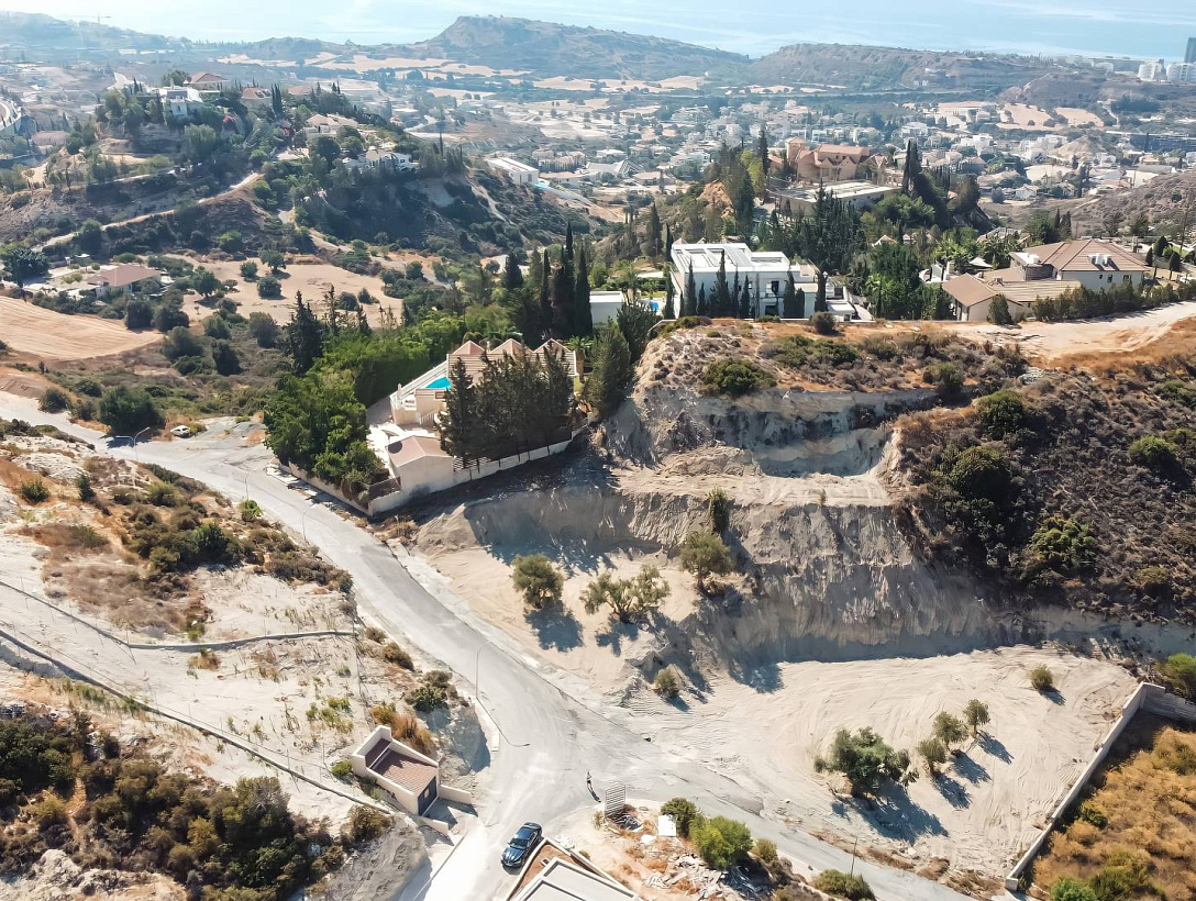 Land in Limassol