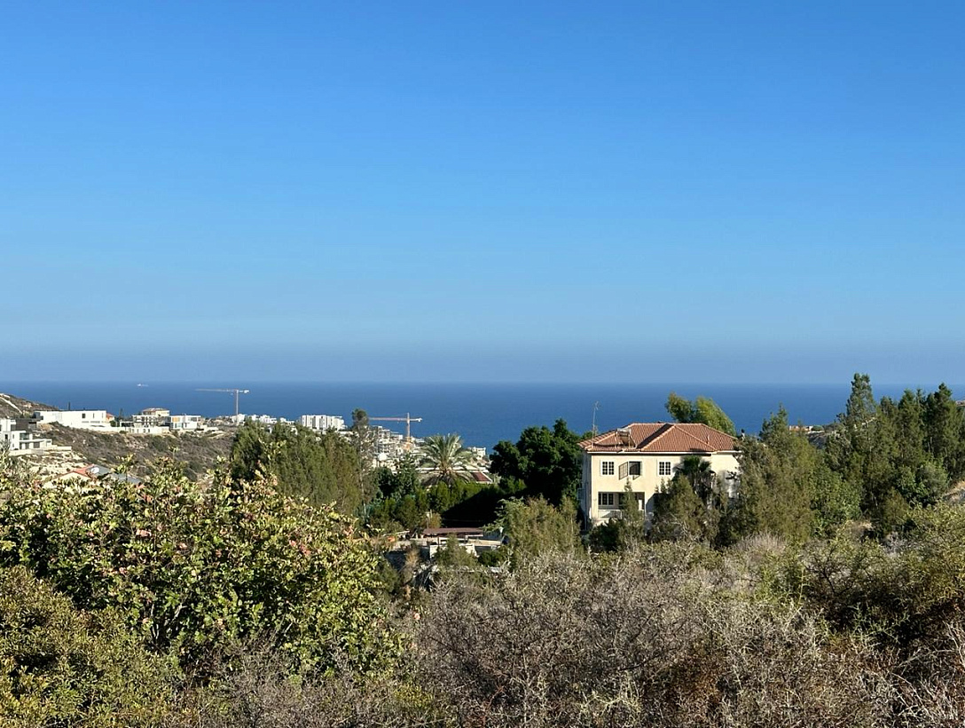 Land in Limassol