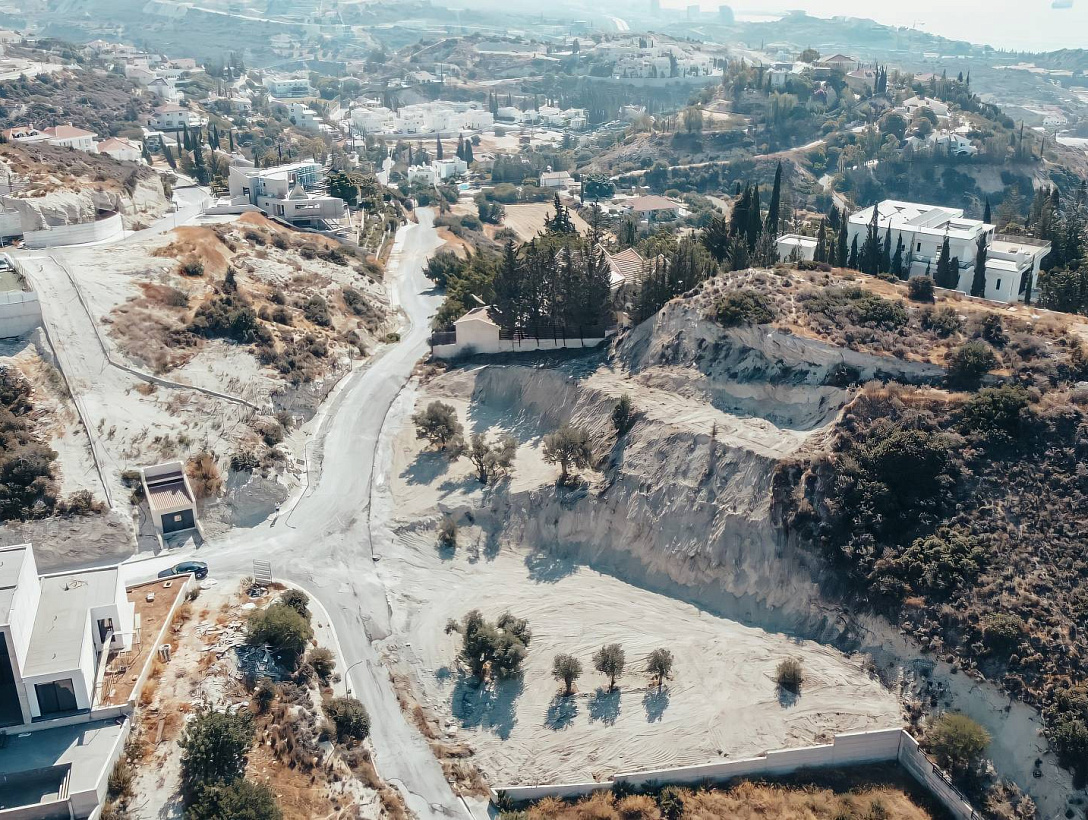 Land in Limassol
