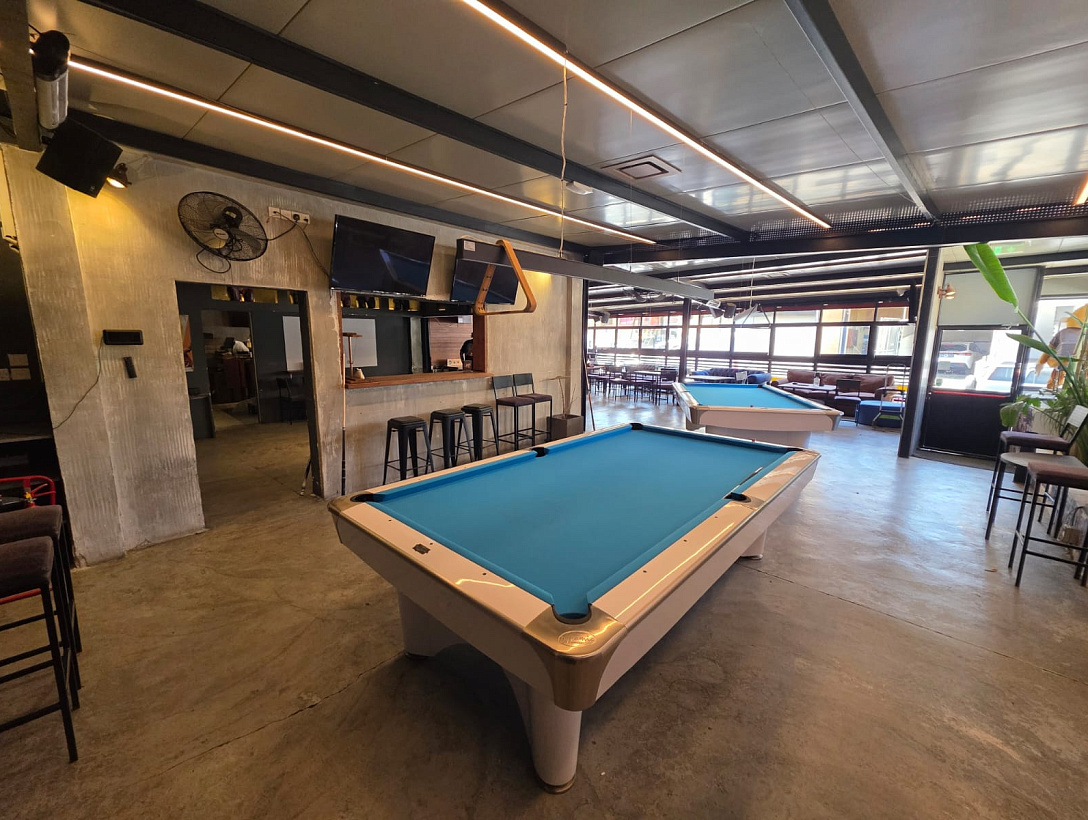 Полностью оборудованный бар и ресторанный бизнес в Лимассоле