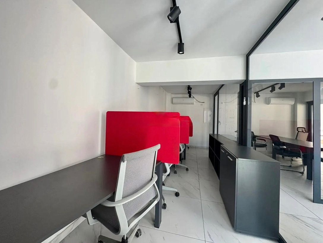 Офис в Ларнаке