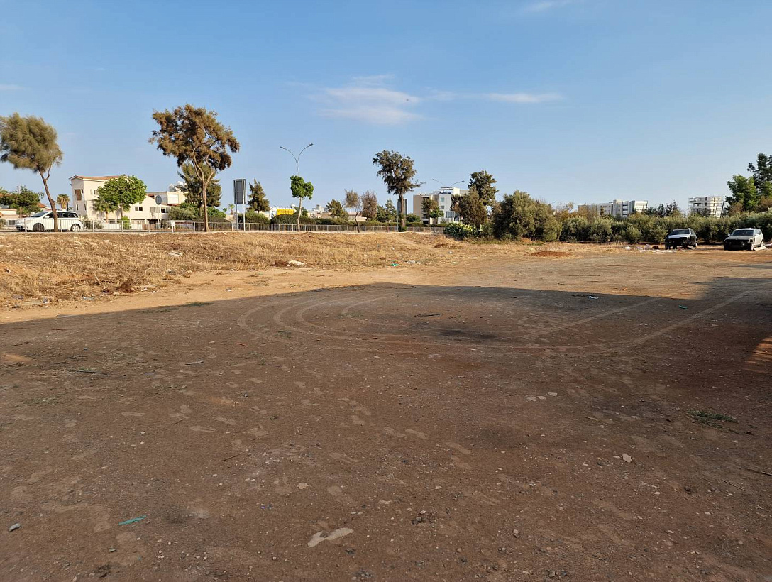 Land in Limassol