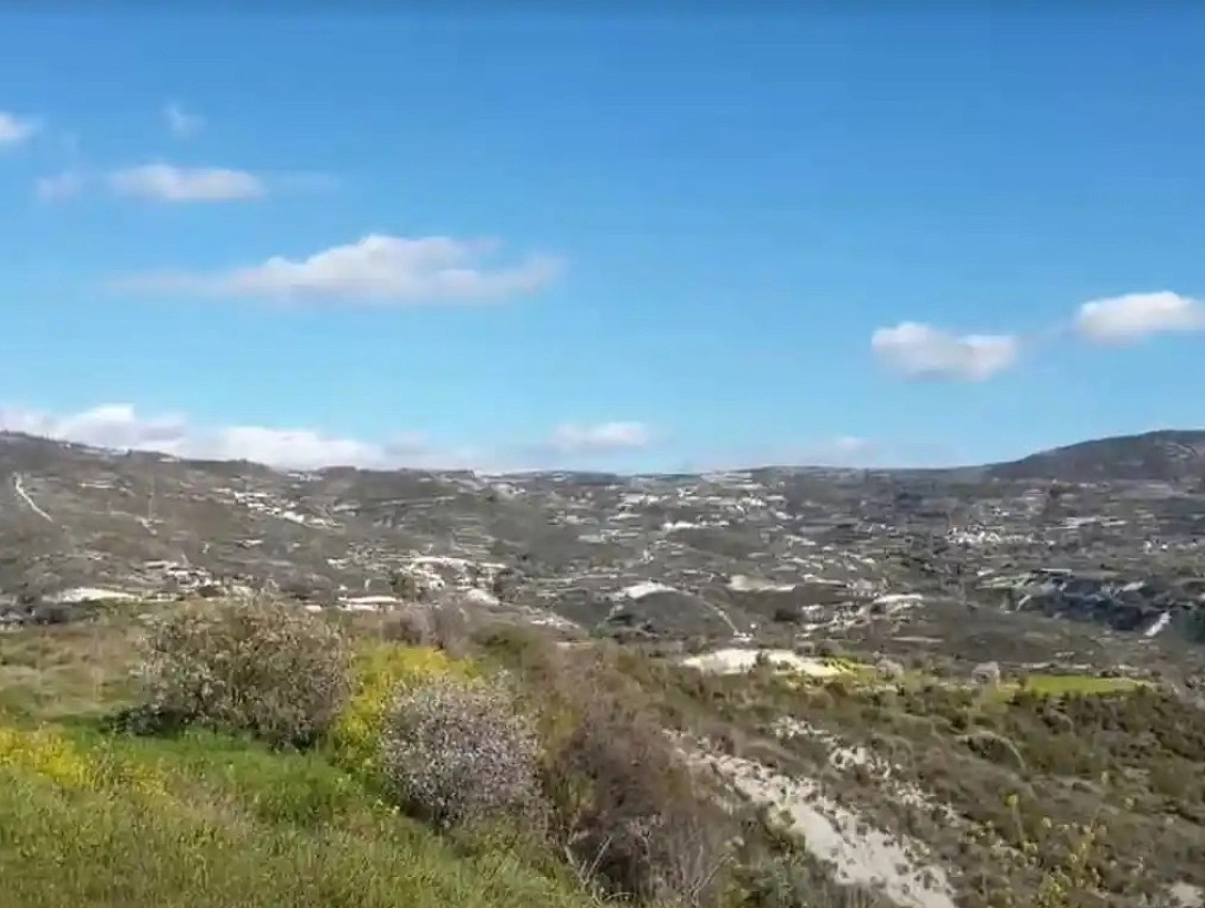 Земля в Лимассоле