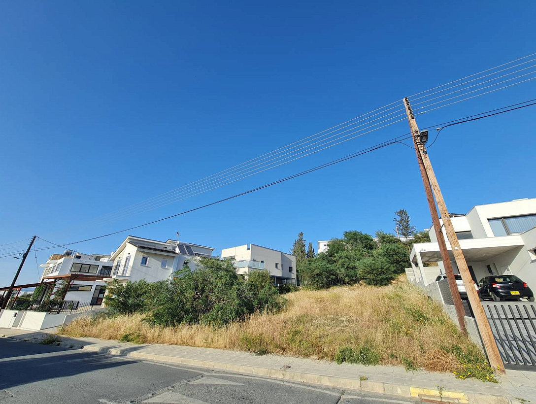 Land in Nicosia