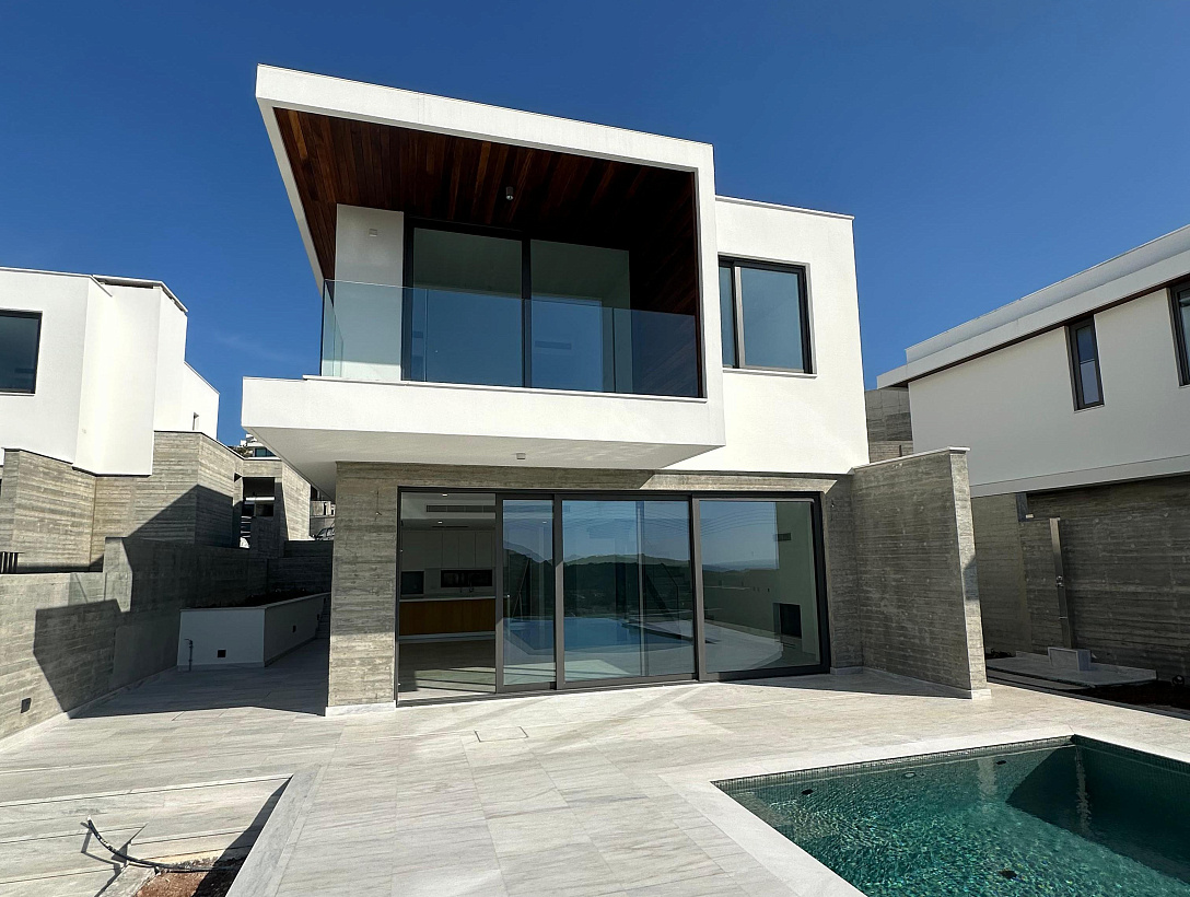 New villa in Limassol