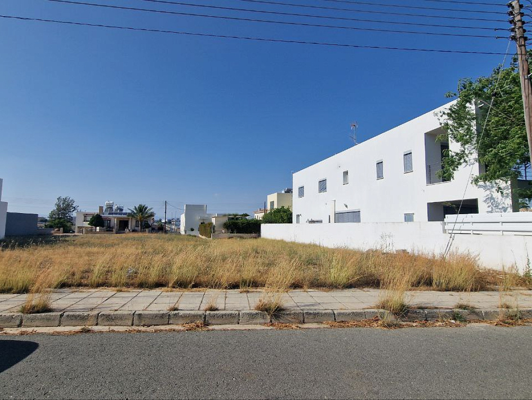 Land in Nicosia