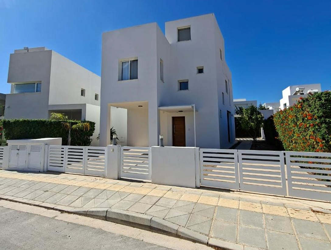 New villa in Paphos