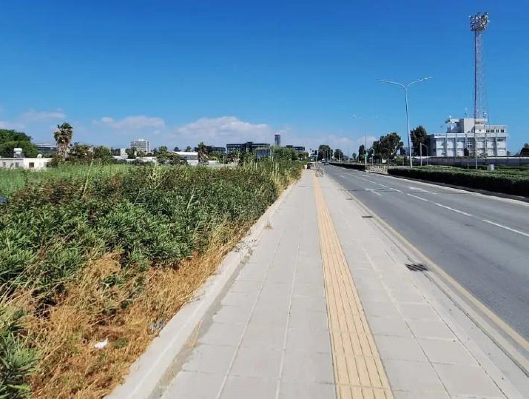 Земля в Лимассоле