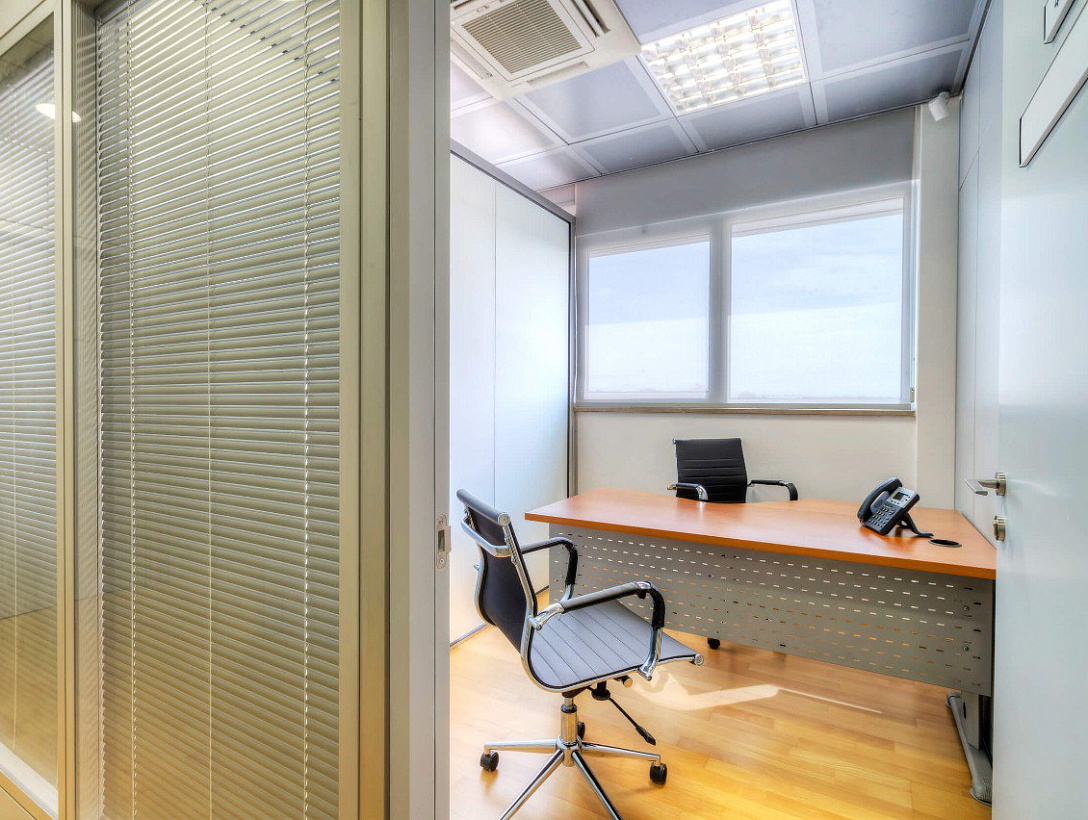 Офис на Кипре