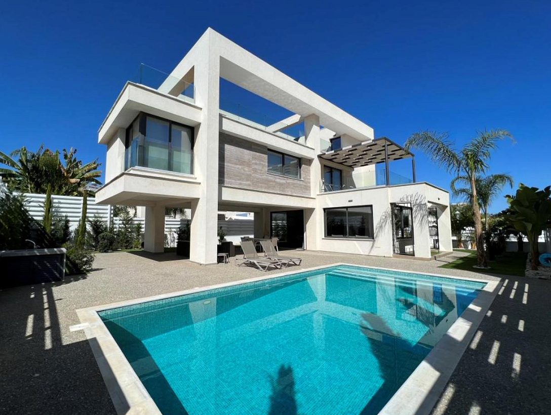 Villa in Famagusta