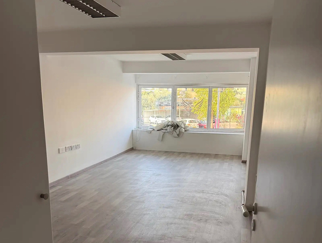 Магазин на Кипре