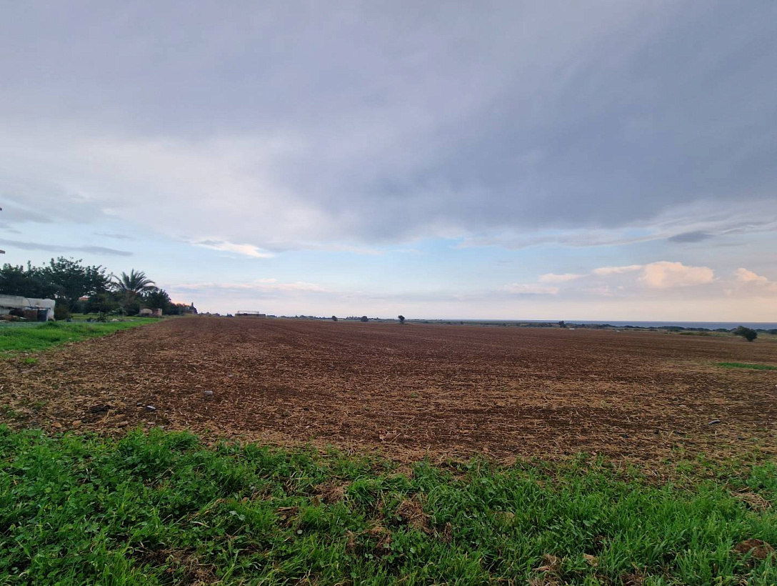 Land in Larnaca