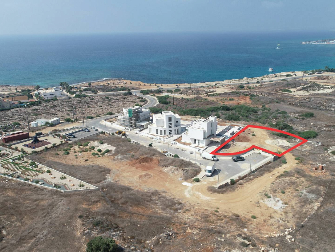 Land in Famagusta