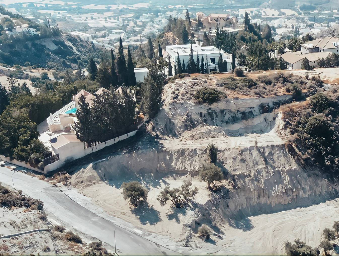 Land in Limassol