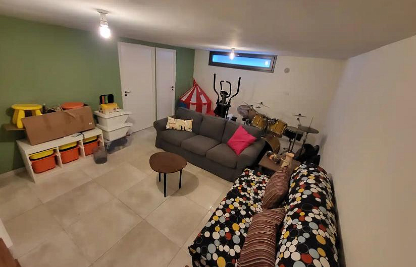Photo 8
