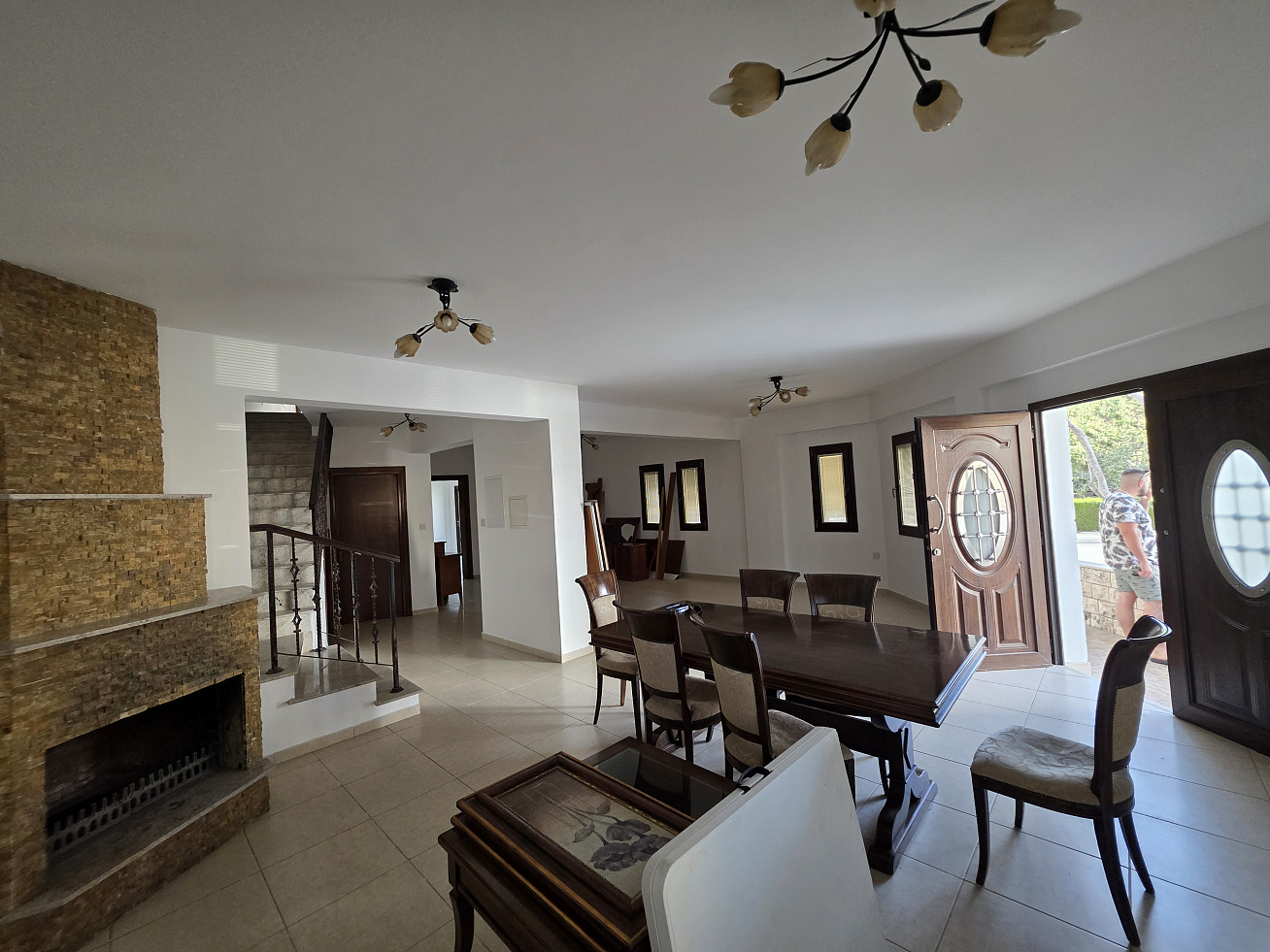 Villa, 6 bedrooms — 2