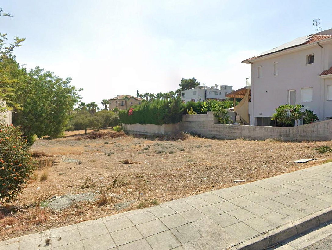 Land in Limassol