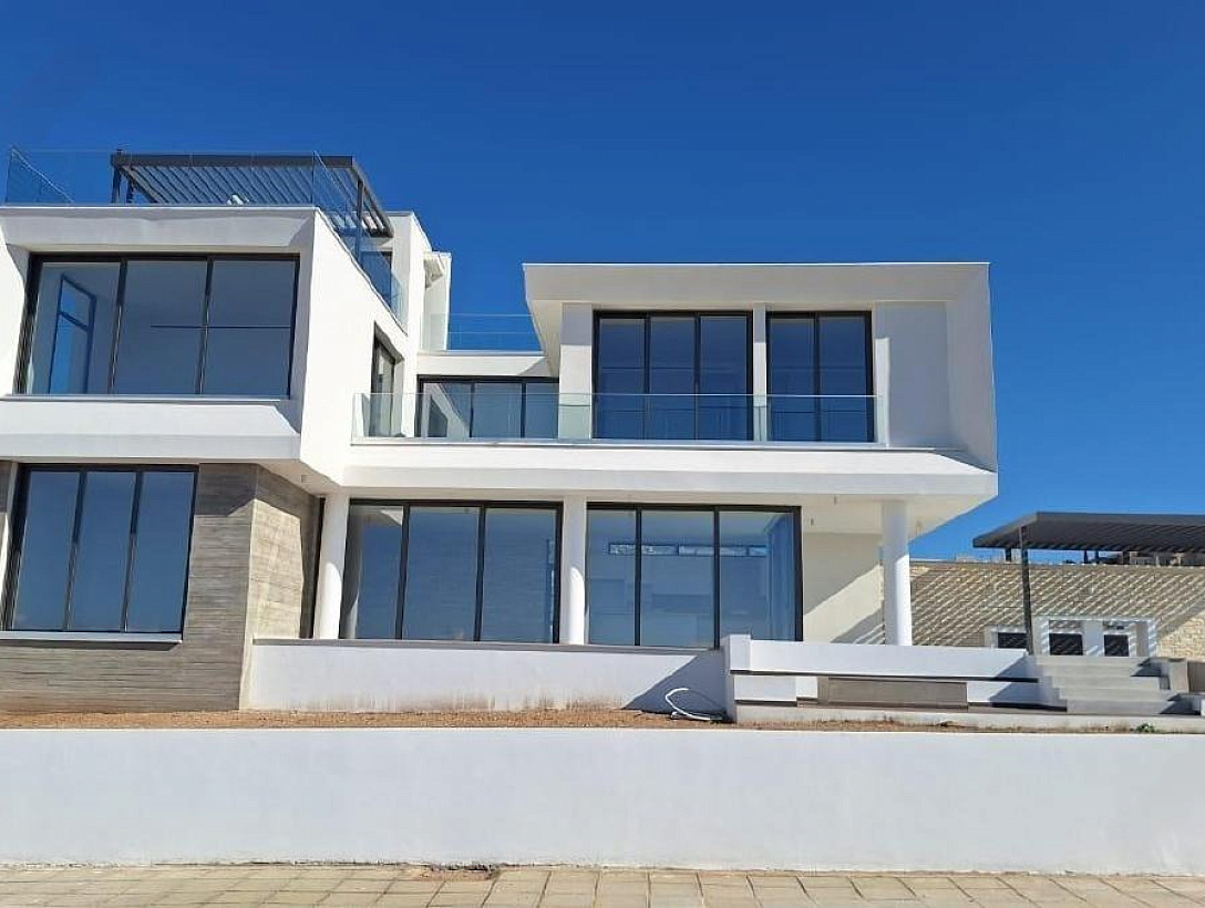 New villa in Paphos