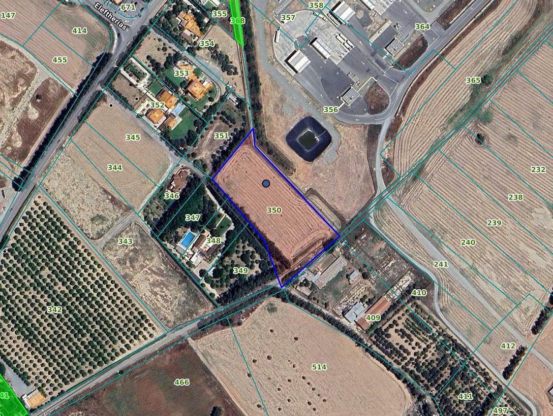 Land in Larnaca