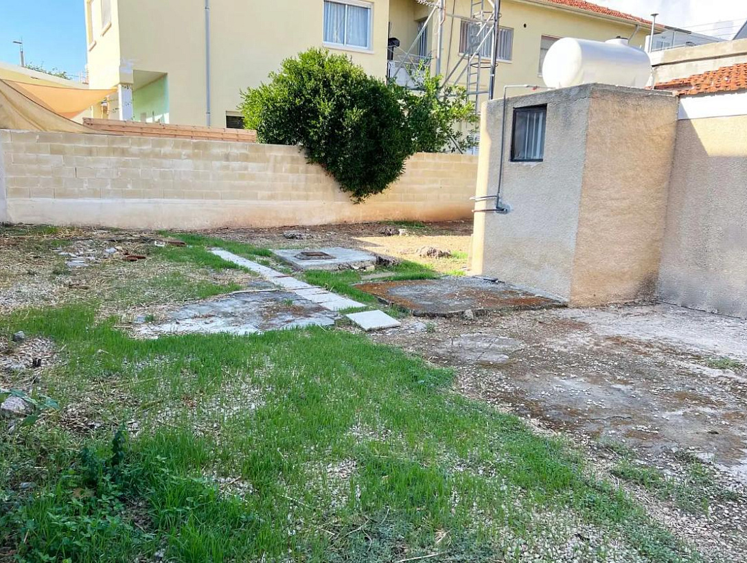 Land in Limassol