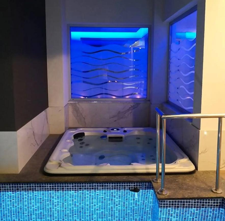 Apartment, 2 bedrooms — 12