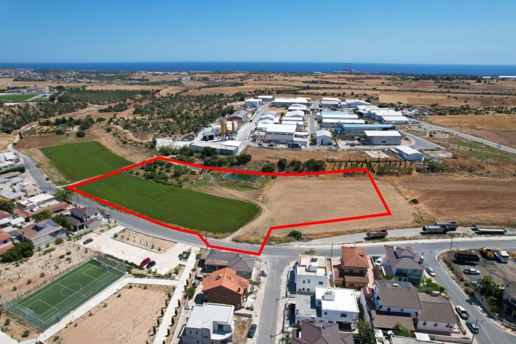 Land in Larnaca