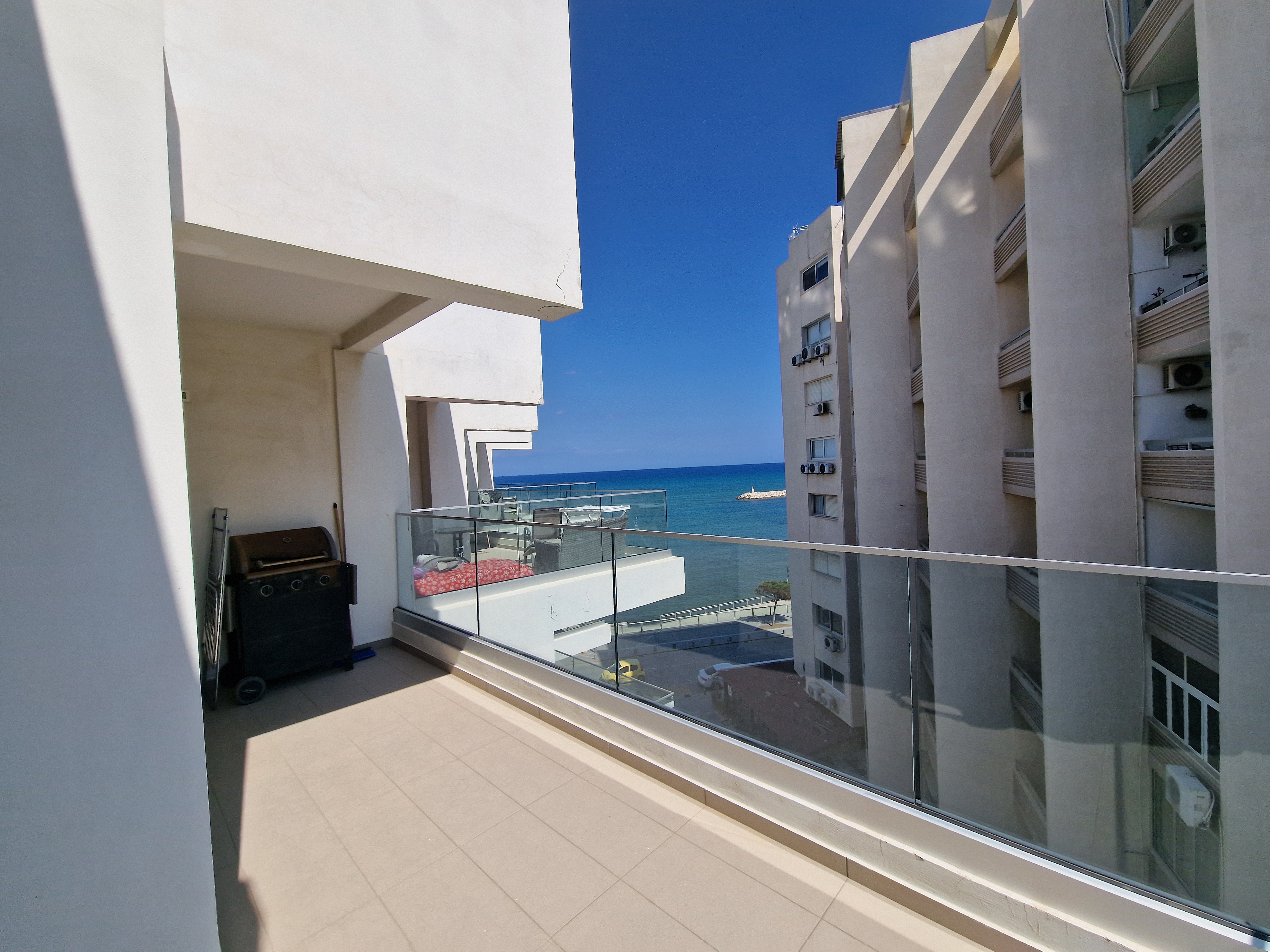 Residential building in Larnaca № 218639 2
