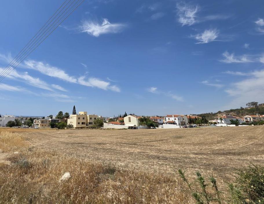 Land in Larnaca
