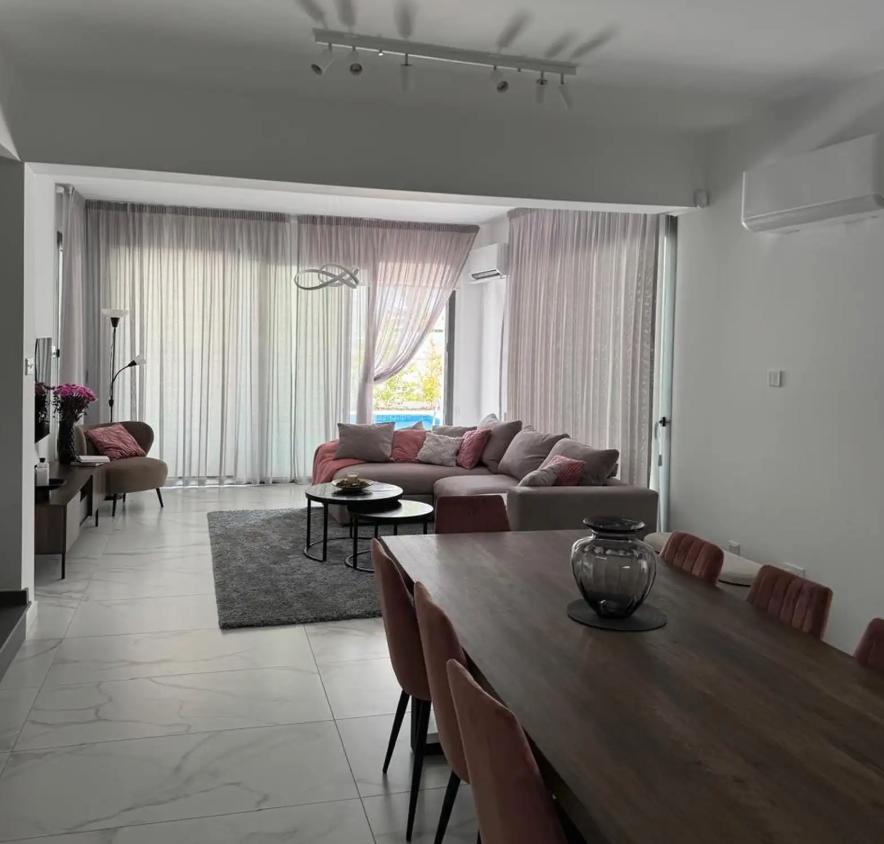 Villa, 3 bedrooms — 7