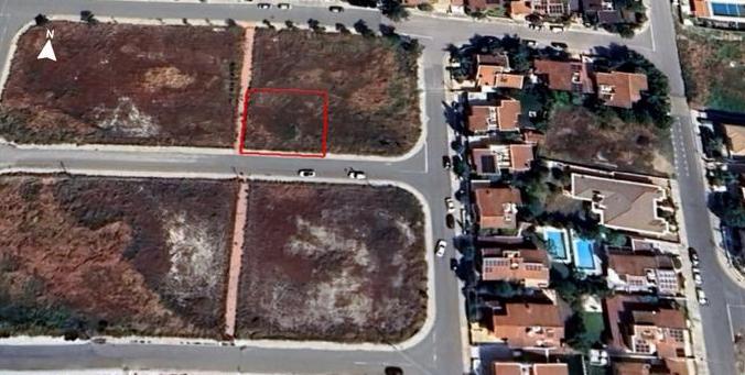 Земля в Никосии