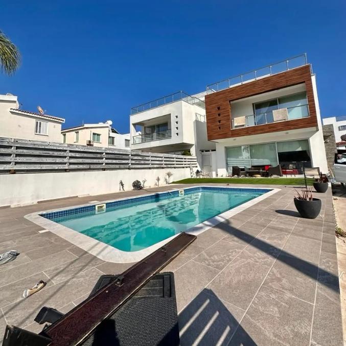 Вилла в Пафосе