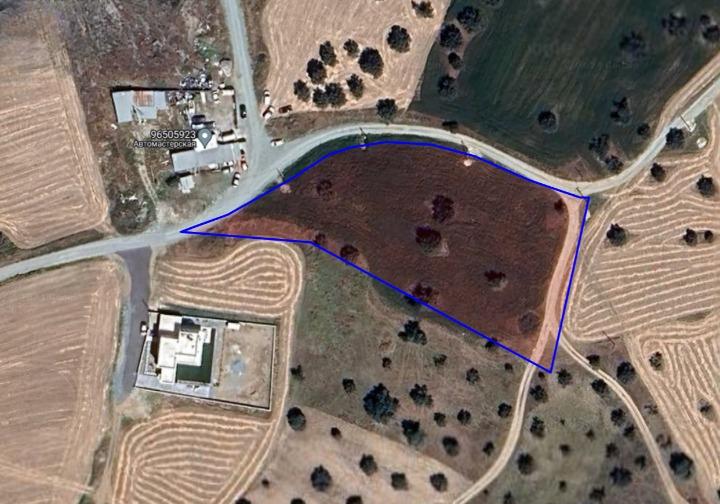 Land in Larnaca