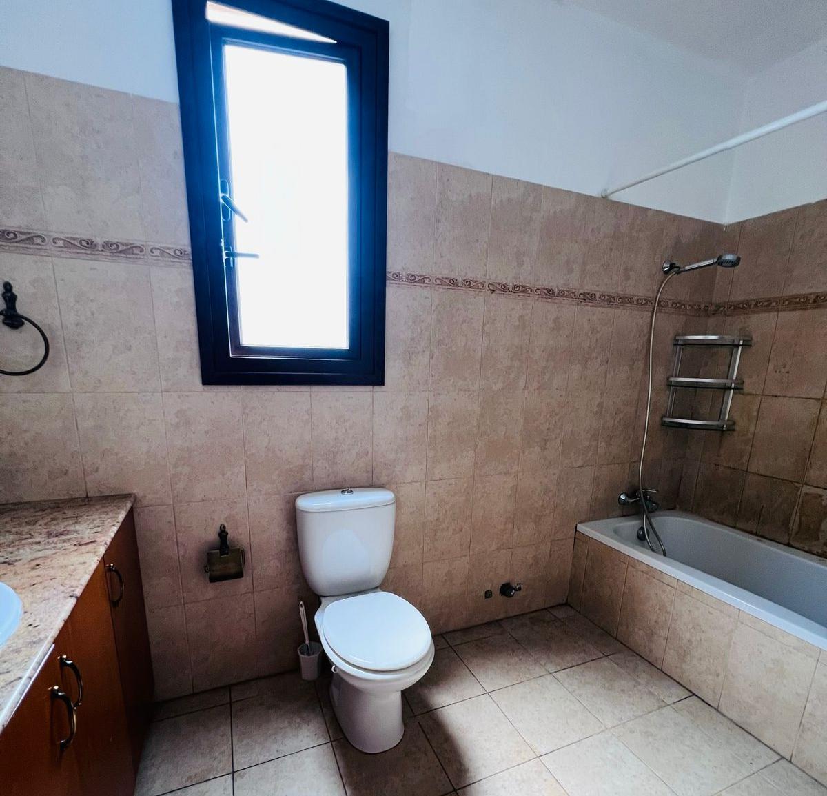 Villa, 4 bedrooms — 12