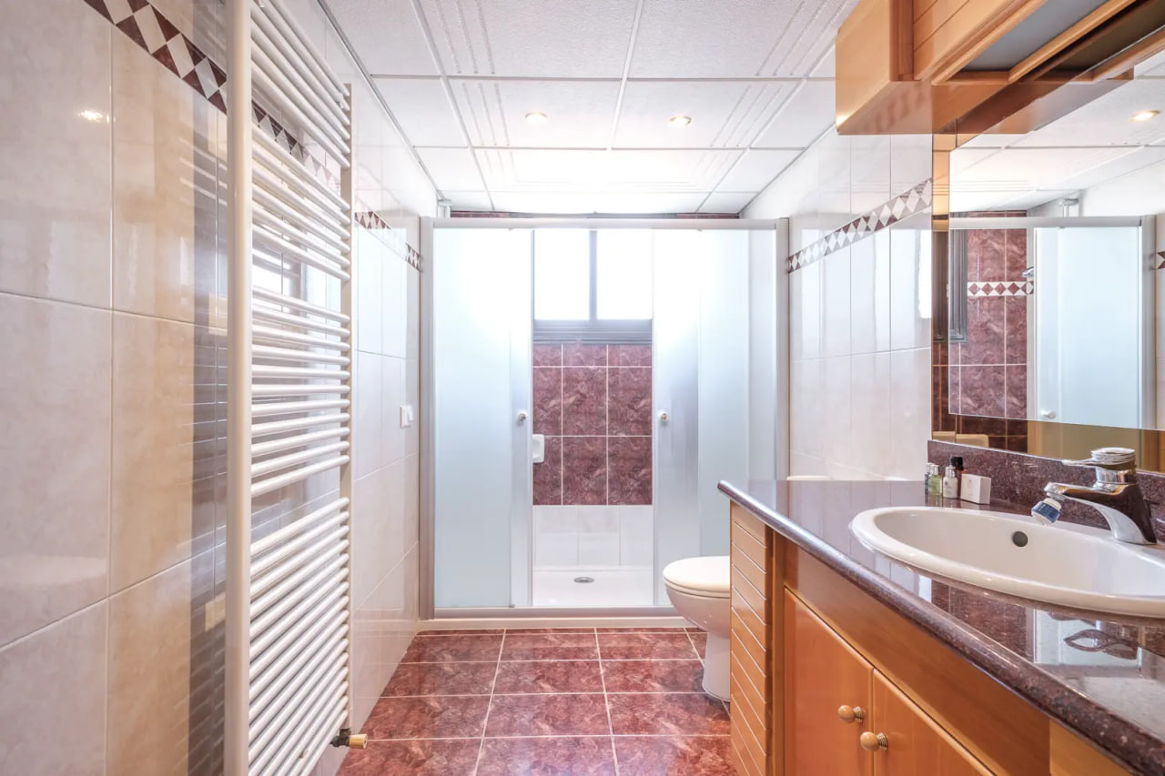 Apartment, 5 bedrooms — 32
