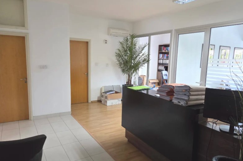 Офис на Кипре