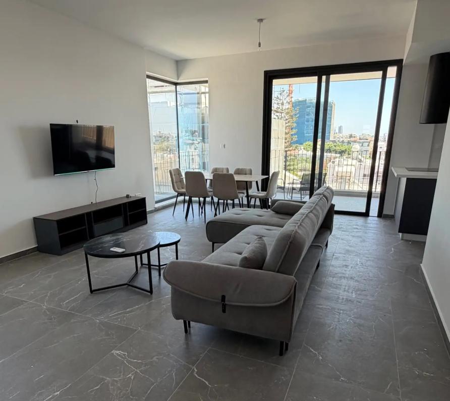 Apartment, 2 bedrooms — 6