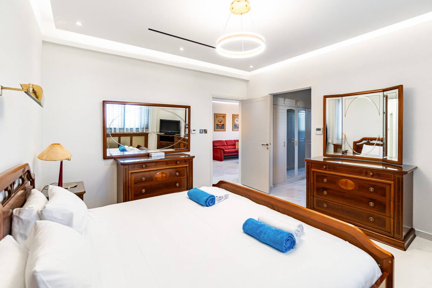 Apartment, 7 bedrooms — 6