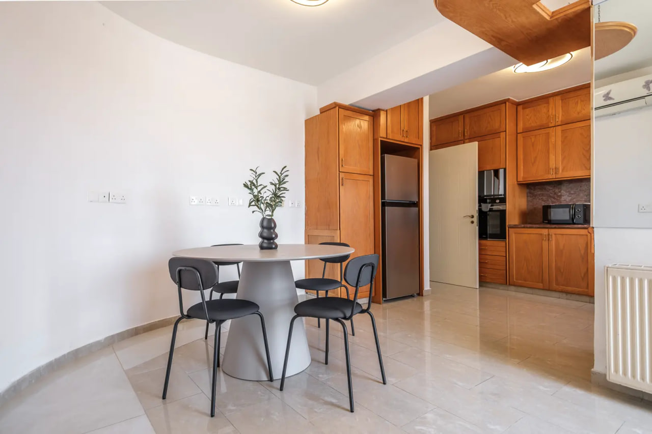 Apartment, 5 bedrooms — 14