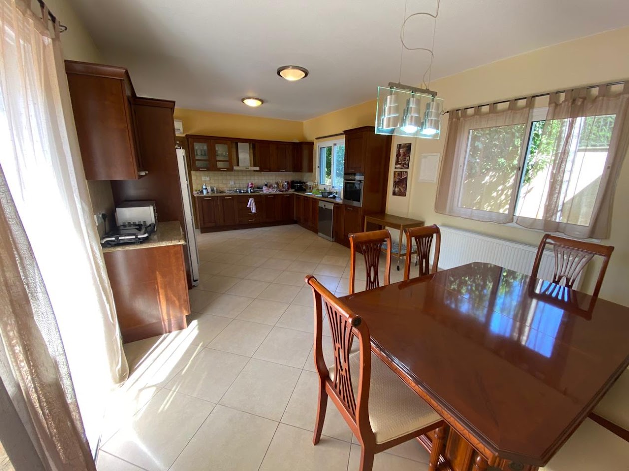 Villa, 5 bedrooms — 6