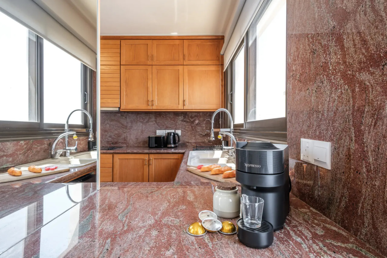 Apartment, 5 bedrooms — 12