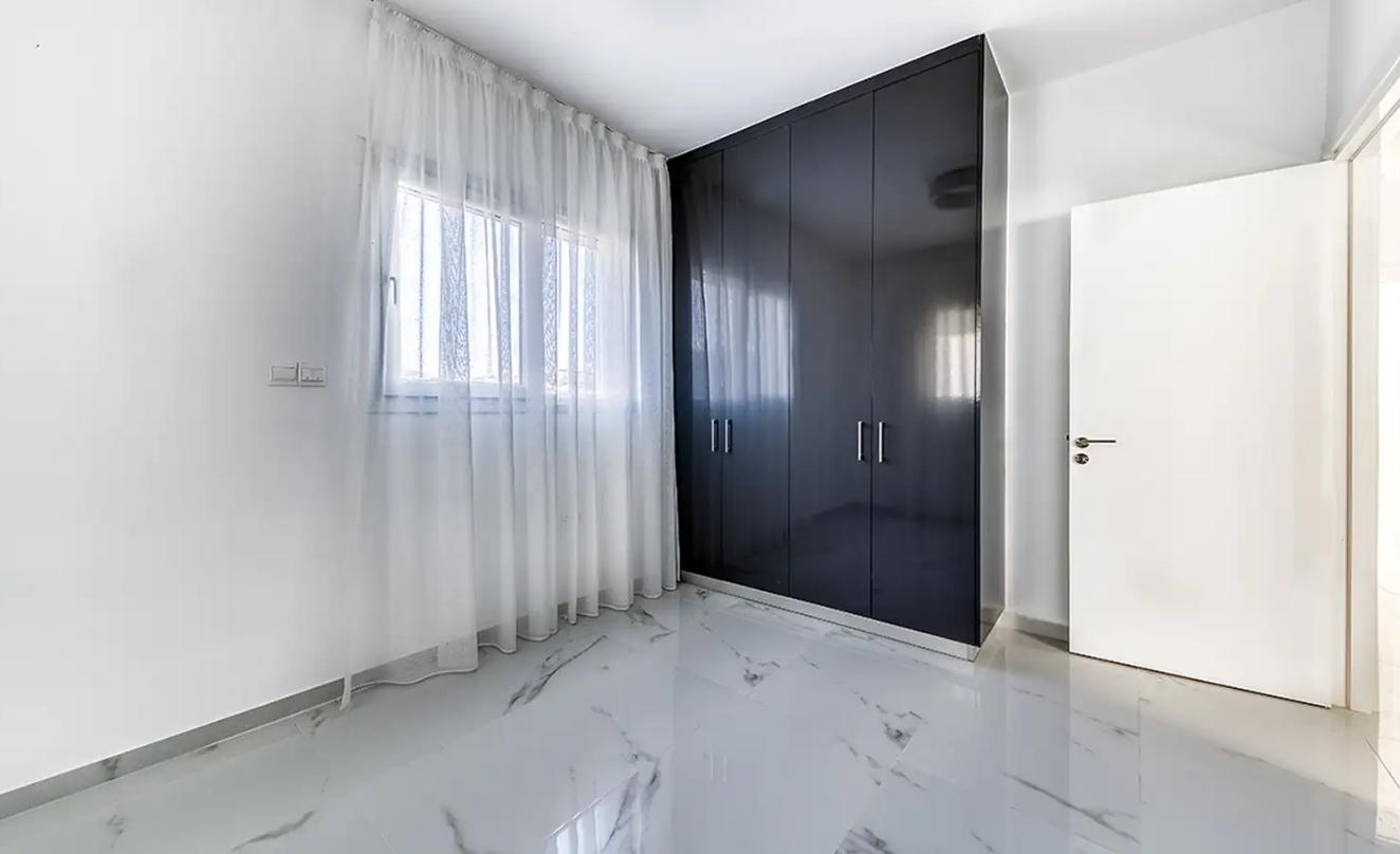 Apartment, 3 bedrooms — 10