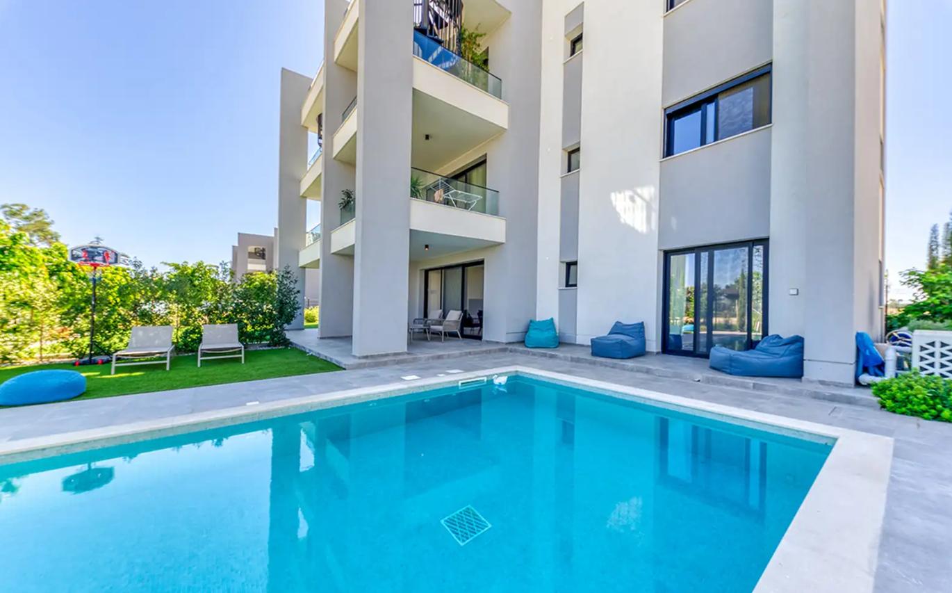 Apartment, 2 bedrooms — 12