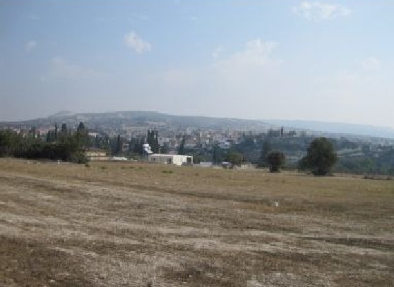 Земля в Ларнаке